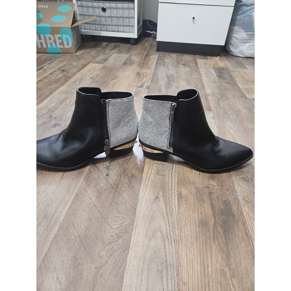 Circus by Sam Edelman Highland Black White Spotted Studded Ankle‎ Boots 10M - Picture 9 of 9